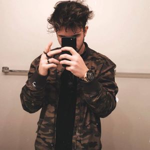 Meet your Posher, Carter